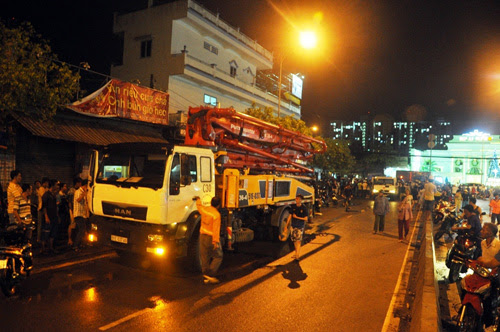 TP.HCM: Người phụ nữ đi xe đạp tử vong trong mưa lớn - 1