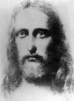 Esta imagen de Jesús es la que Gladys reconoce como Su Rostro. El origen de la misma se remonta a.l