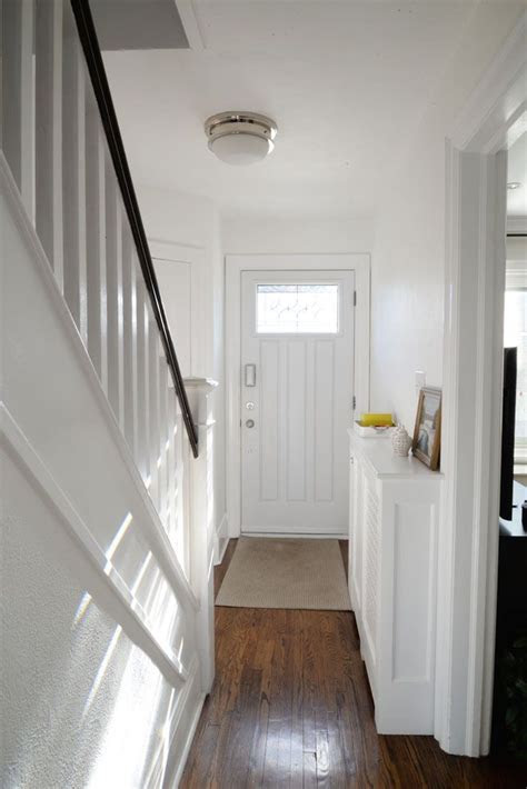 Buy satinwood wood furniture paint & treatments at b&q 300 stores nationwide. Rambling Renovators: Benjamin Moore Simply White In The