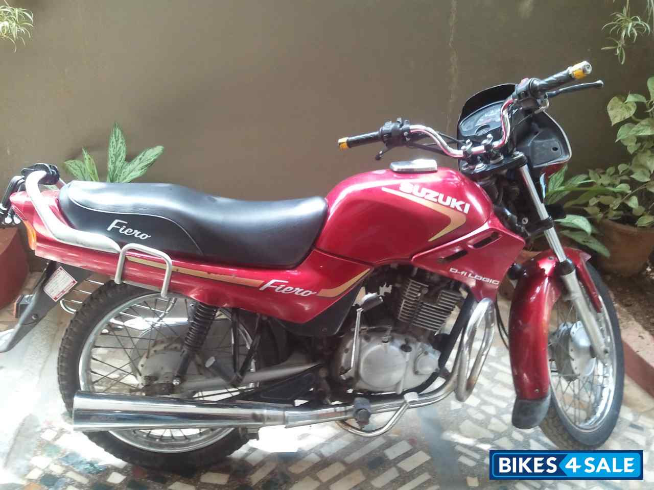 Red Suzuki Fiero Picture 1. Album ID is 58956. Bike located in
