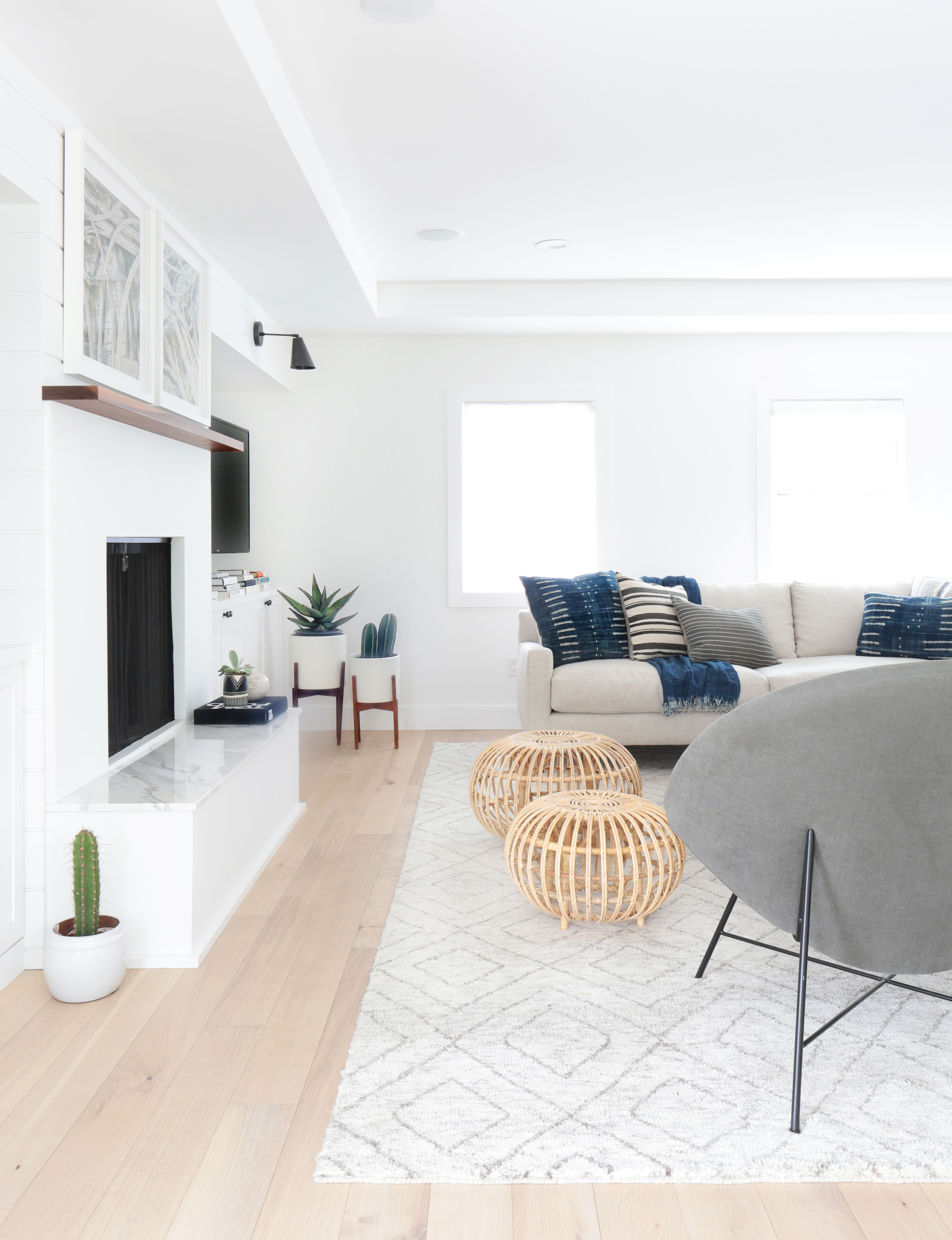White Living Room Decor Ideas