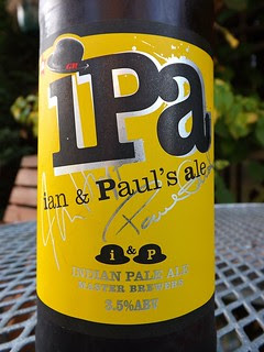 Growler, IPA ian & Paul’s ale, England