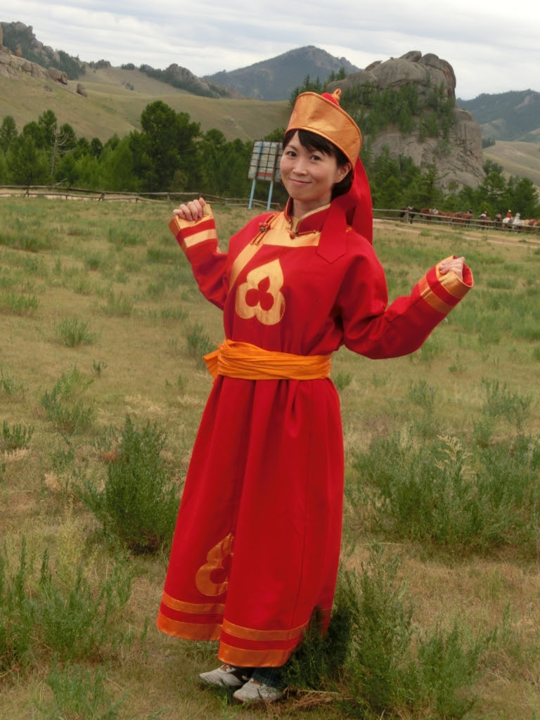 民族衣装 モンゴルの遊牧民 いかりんの リアルコスプレ研究所