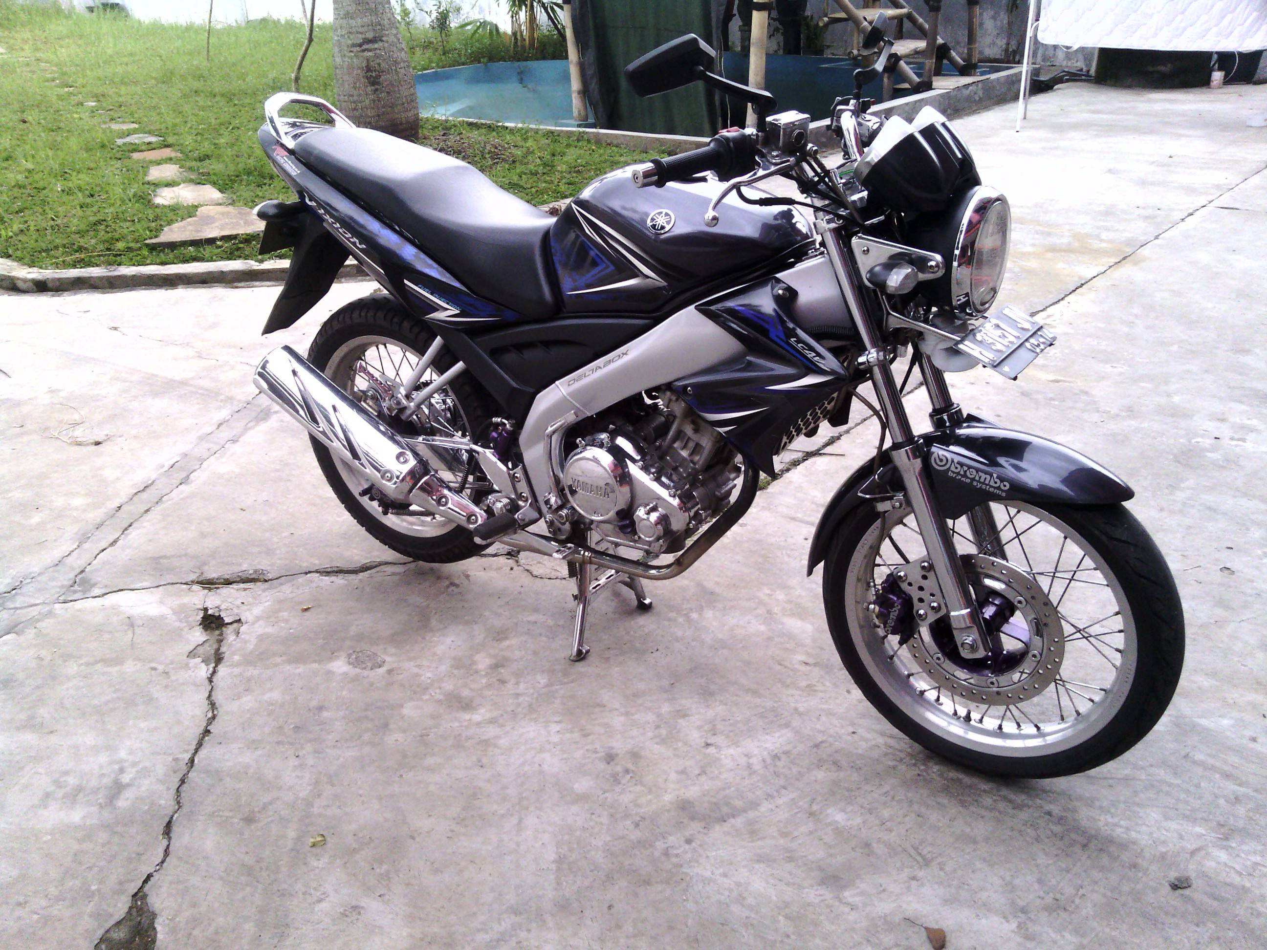 SELL Yamaha V Ixion Semarang 2009 Full Chrome Ban Tapak Lebar