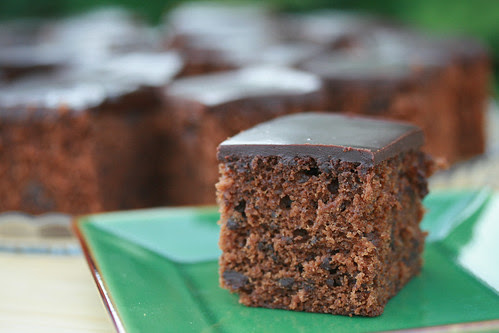 Fresh Ginger and Chocolate Gingerbread