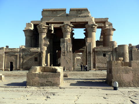 コム オンボ神殿