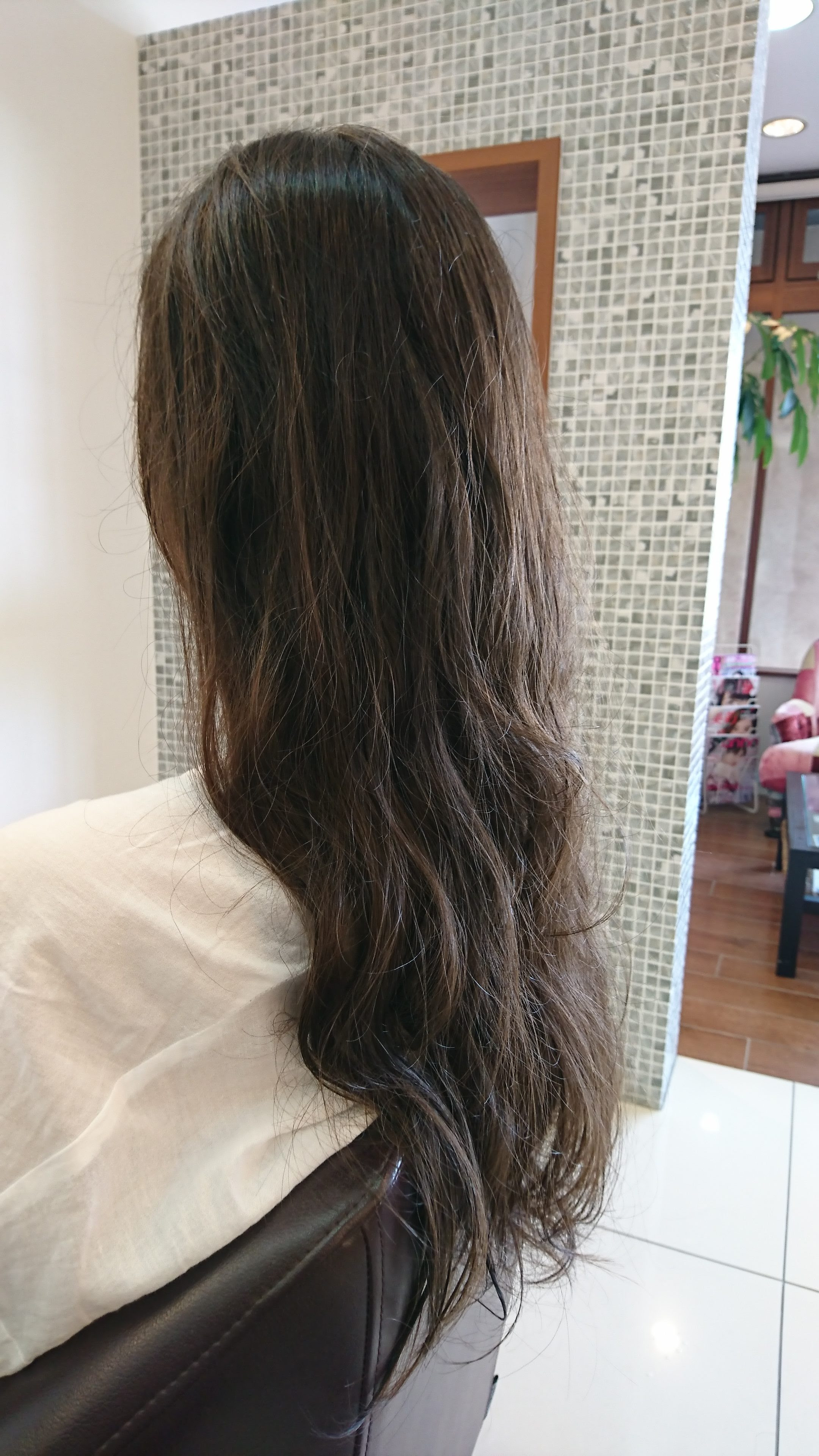 パーマを初めてかけて こんなにも喜んでくれるなんて 嬉しすぎる 成田市の美容師 美容室ブログ 風間 将至