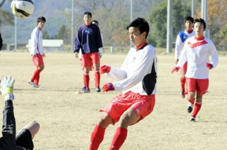 香川西 まずは初戦突破 全国高校サッカー スポーツニュース 四国新聞社