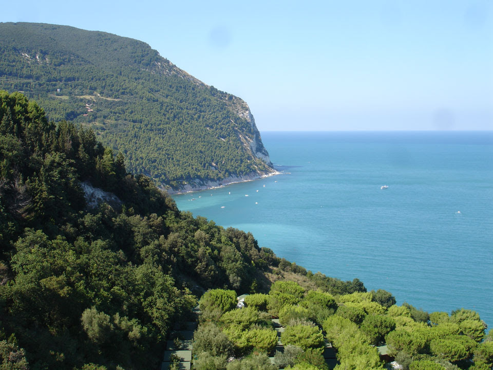 Bed E Breakfast Riviera Del Conero Le Marche Benb Profumo