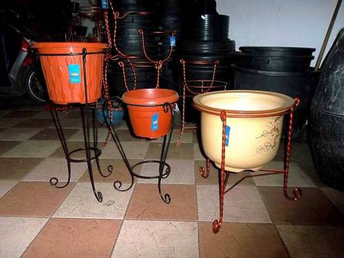 DINOMARKET  PasarDino  Rak  standing pot besi  tanaman  hias