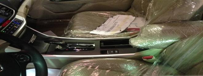 بالصور : هوندا أكورد 2015 تصل الرياض بتصميم مخيب للأمال 