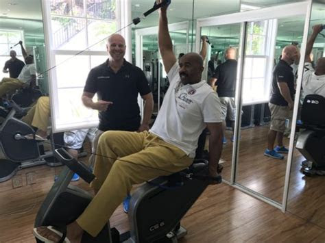 steve harvey working    cg  home cardiogym