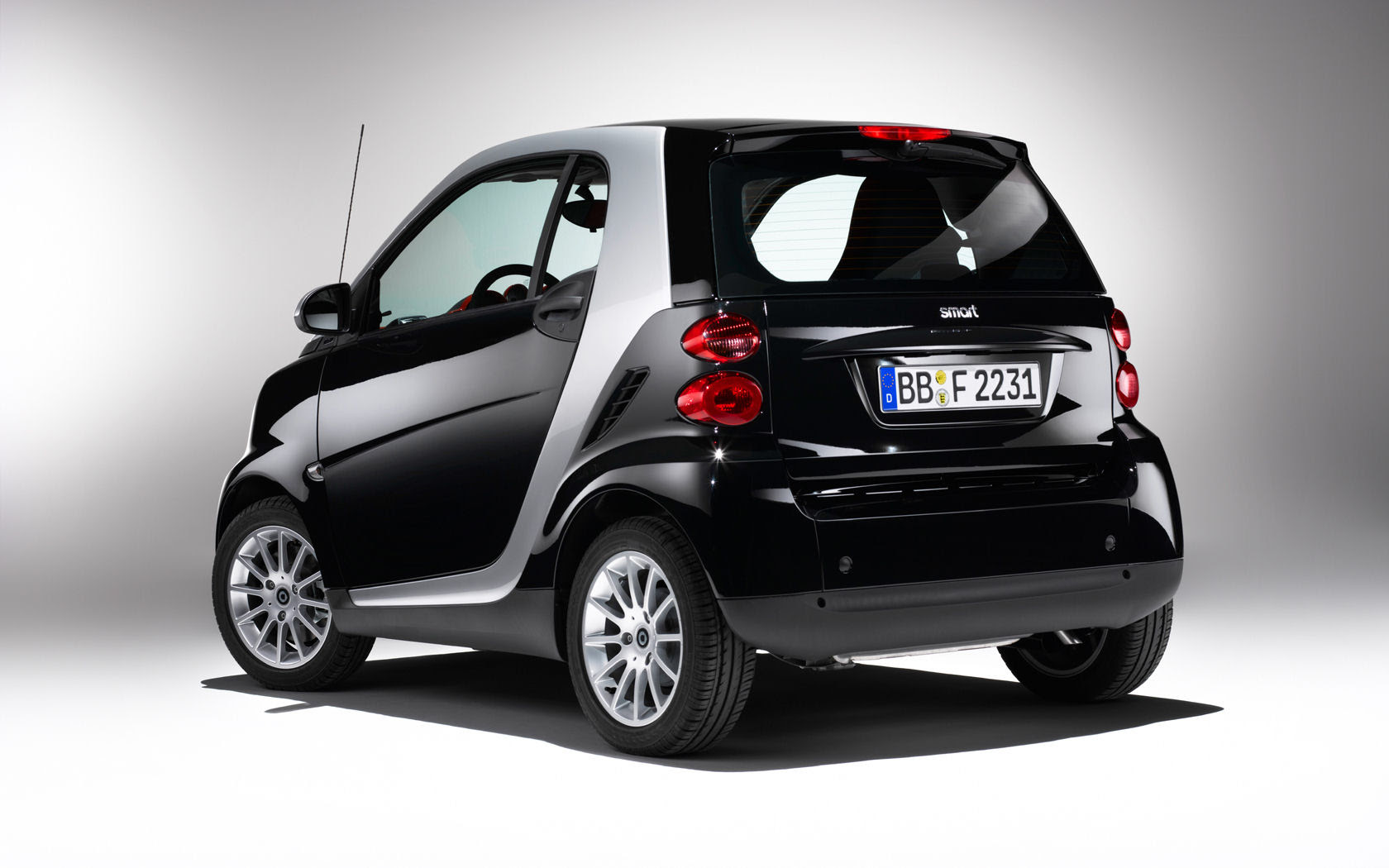 Smart Fortwo Coupe Cabrio Free Widescreen Wallpaper HD Wallpapers Download Free Map Images Wallpaper [wallpaper684.blogspot.com]