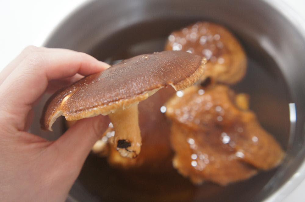 レシピ 基本の下ごしらえ 干し椎茸だしの取り方 赤ちゃんのおだしやさん