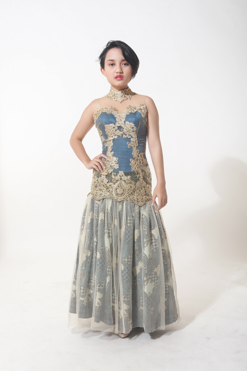 Kebaya Encim Betawi  hairstylegalleries.com