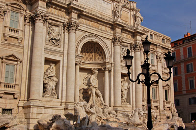 trevi fountain