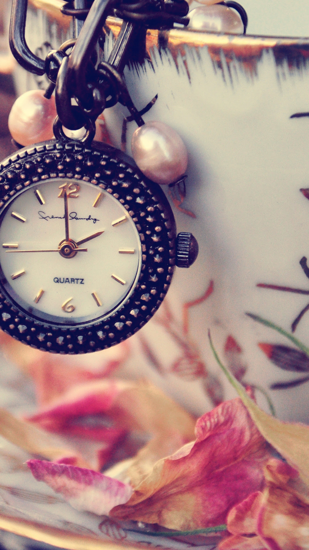 Cute Girly Wallpapers for iPhone (72+ images)