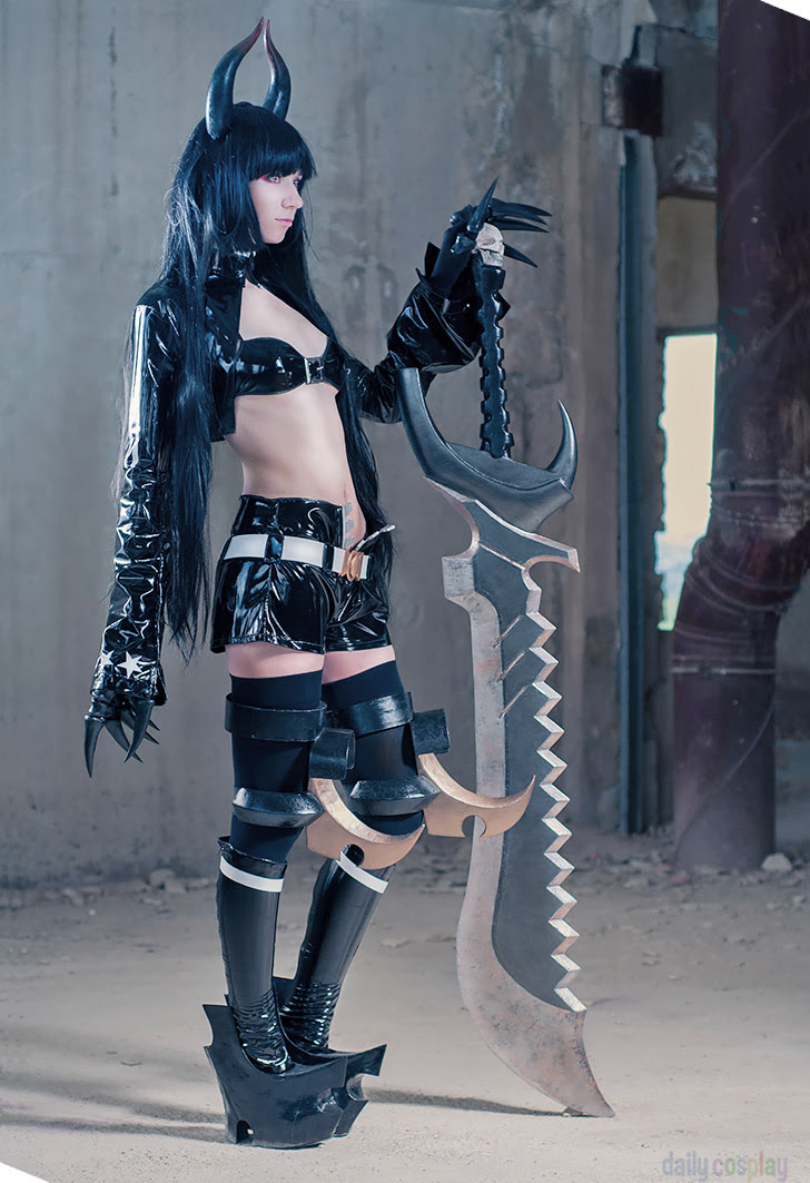 Black Gold Saw From Black Rock Shooter Daily Cosplay Com