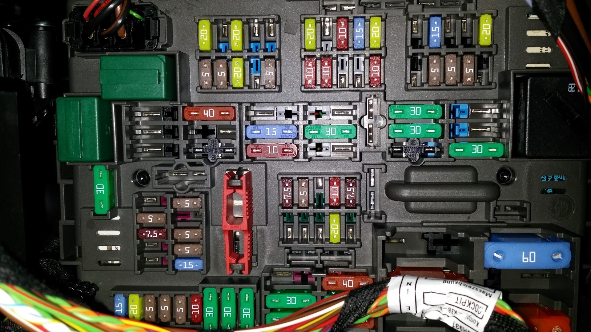 Good Switched 12V circuit in the Fuse Panel for Radar ...