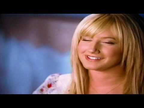 selena gomez street style 2011. selena gomez zack and cody.