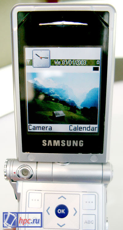 CeBIT 2003: the future of the rainbow Samsung. Communicators SGH-i500 Palm, SGH-i700 Pocket PC, SGH-D700 Symbian