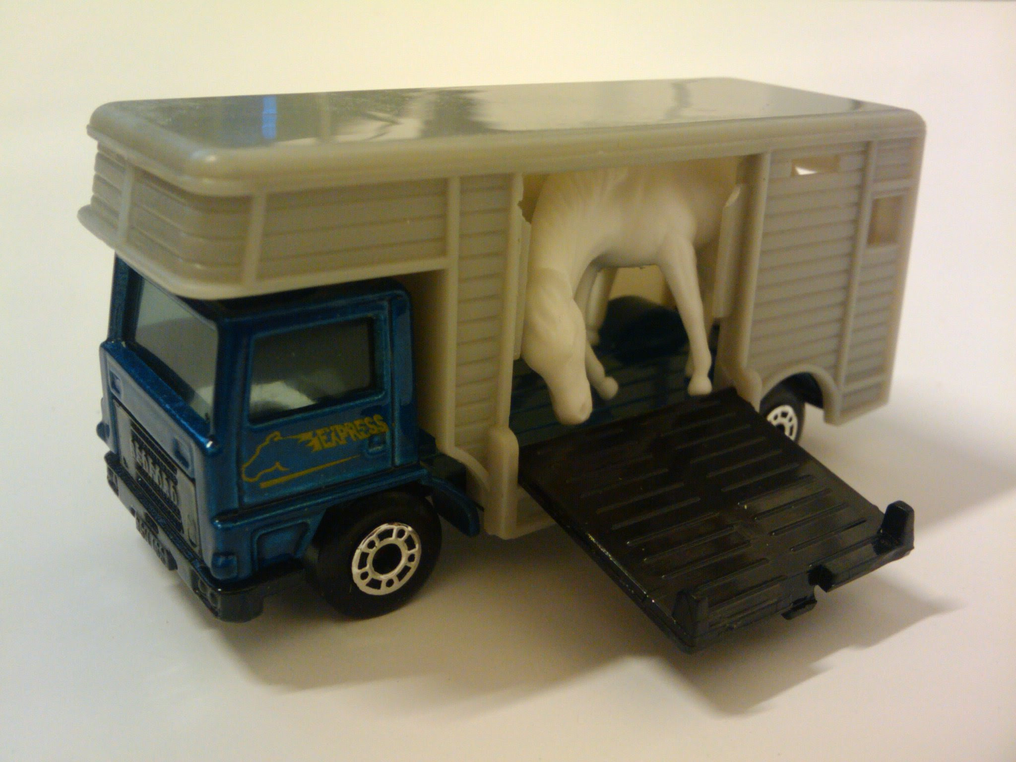 VW T2 Samba + Caravan