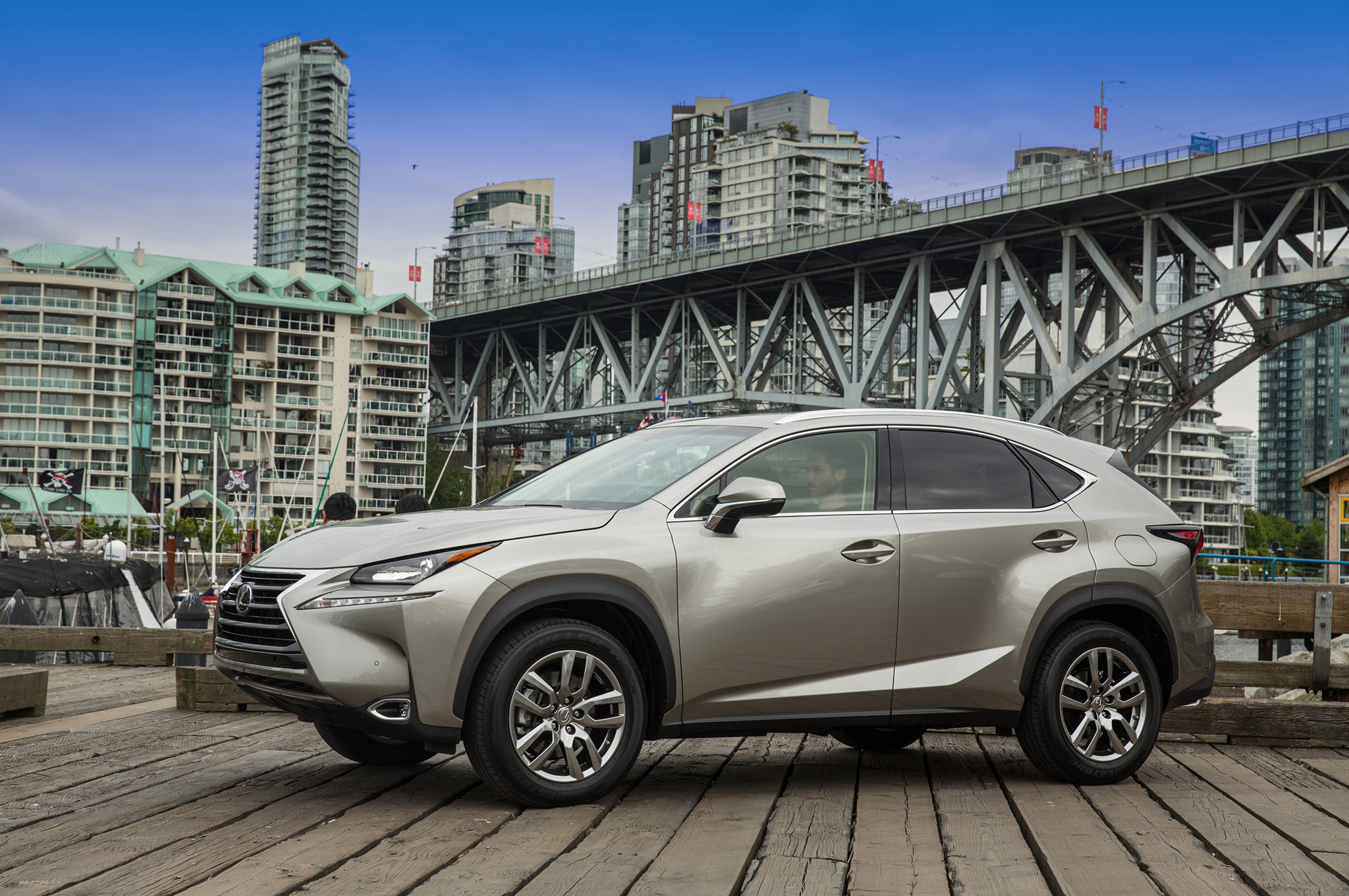 2016 Lexus NX 200t front three quarter
