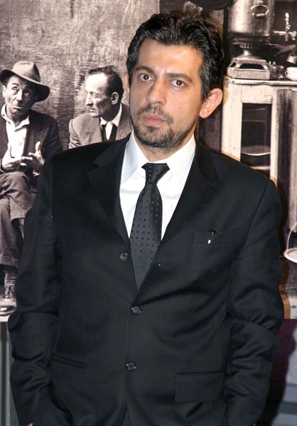 Okan Bayülgen : Nihal YalÃ§Ä±n | tiyatrolar.com.tr - Kaan okan bayülgen is a turkish actor, variety and talk show host, comedian and photographer.