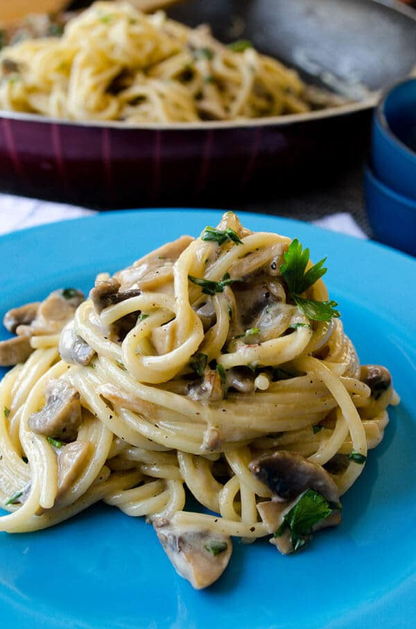 Creamy Mushroom Pasta | giverecipe.com | #pasta #spaghetti #mushroom #heavycream