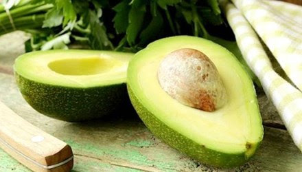 Những loại kem dưỡng ẩm tự nhiên có sẵn trong bếp