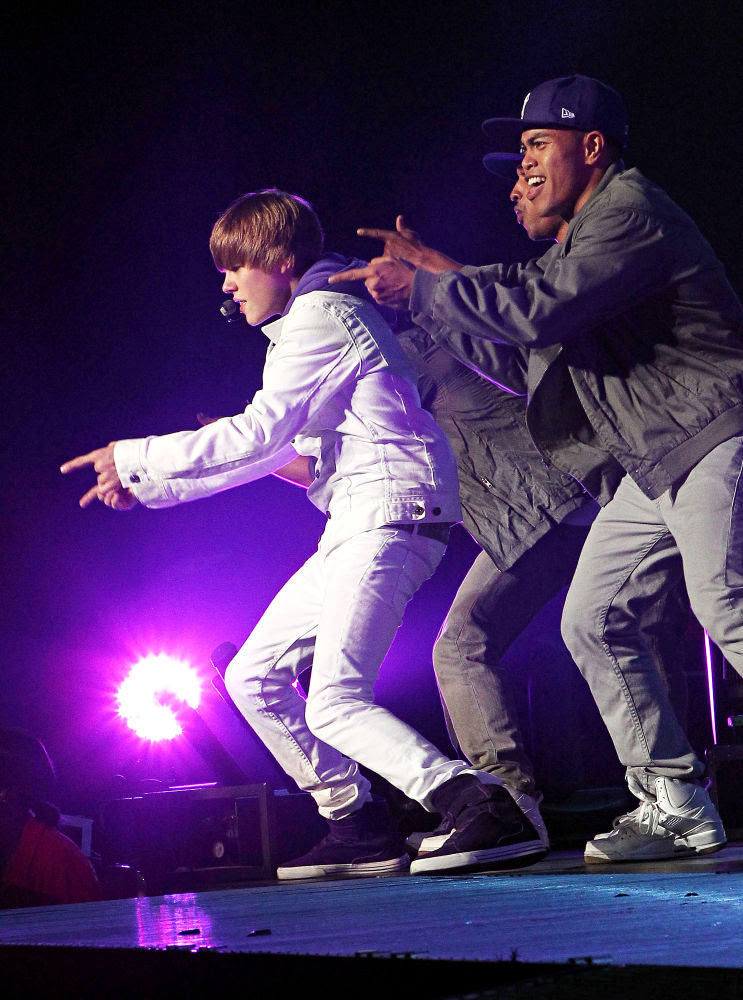 moving justin bieber icons. moving justin bieber icons for