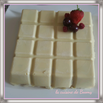 Fraisier En Coque De Chocolat Blanc La Cuisine De Boomy