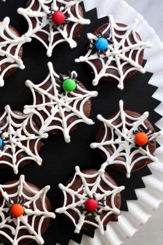 18 Sweet Halloween Treats and Spooky Dessert Ideas