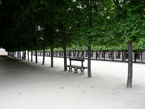 banc palais royal.jpg