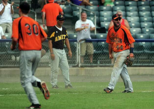 Shelton plays Amity High School in the Southern Connecticut Conference championship game Saturday, May 26, 2012 at Yale Field in West Haven, Conn. Photo: Autumn Driscoll / Connecticut Post