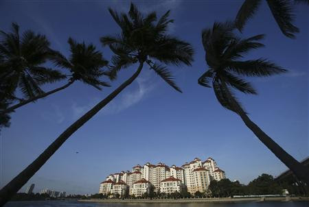 A general view of private condominiums at Tanjong Rhu in Singapore in this March 15, 2013 file photo.ed investors who might be caught out by an expected rise in interest rates over the coming months. REUTERS/Edgar Su/Files