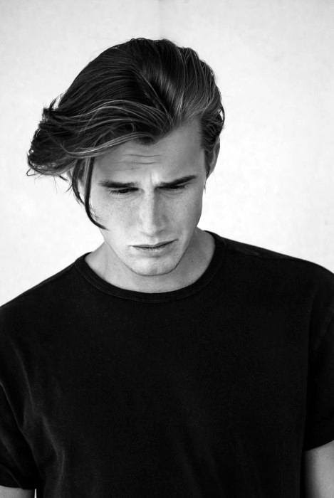 Flow Hairstyle For Men - 40 Masculine Hockey Haircuts