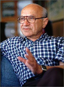 http://images.usatoday.com/news/_photos/2006/passages/milton-friedman.jpg
