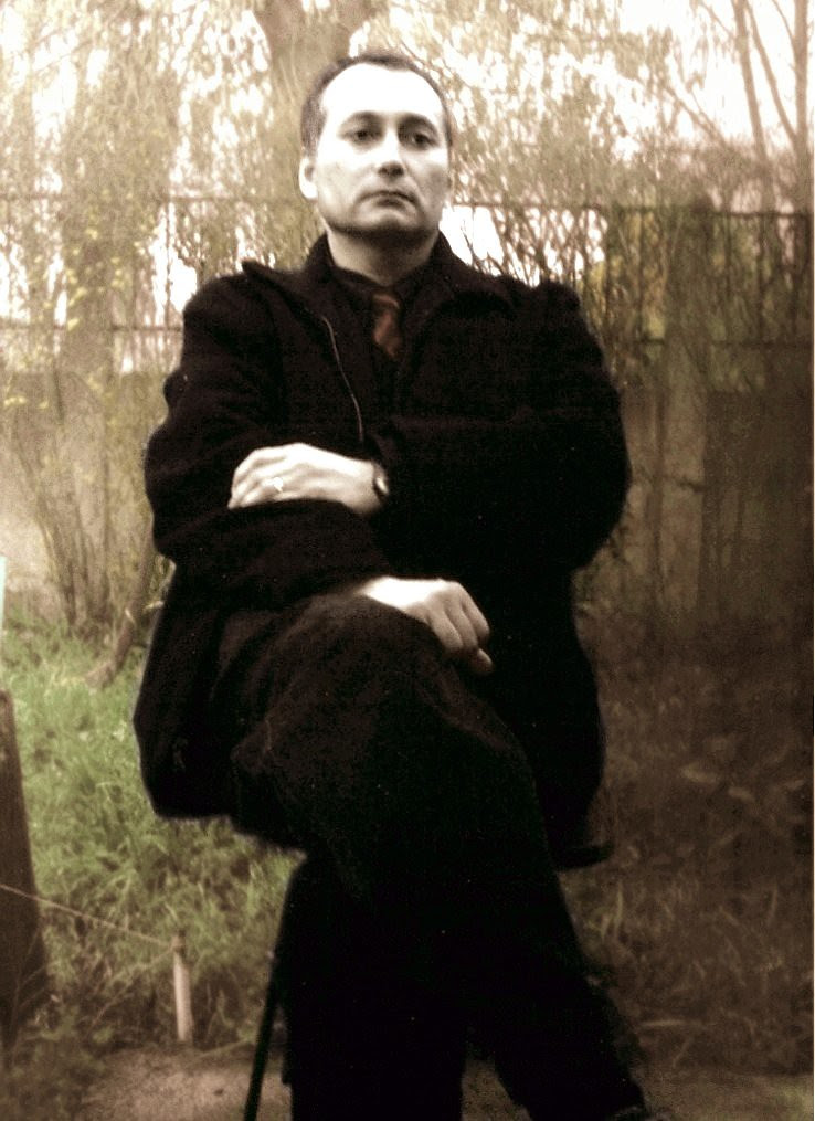 http://farm8.staticflickr.com/7057/6924315623_bafc660f4e_b.jpg