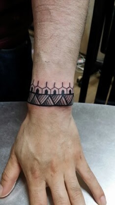 Tattoo Studio Bow 看板犬 の ぐりこ Tattoo