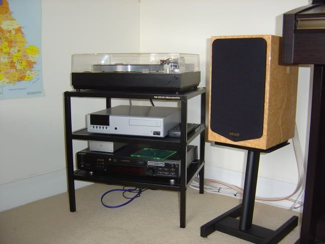 Sony MD JE520 Mini disk player. Quad 12L speakers