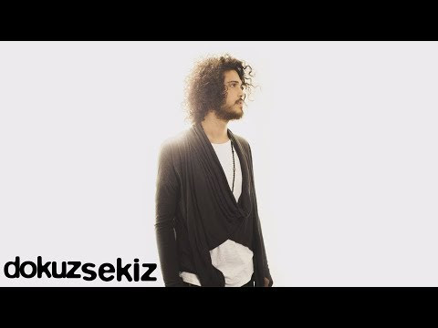 Her Şey Bir An Şarkı Sözleri - Emre Sertkaya