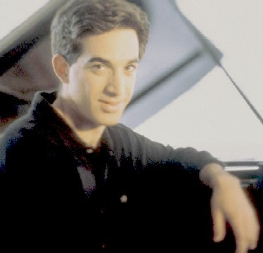  Max Levinson 