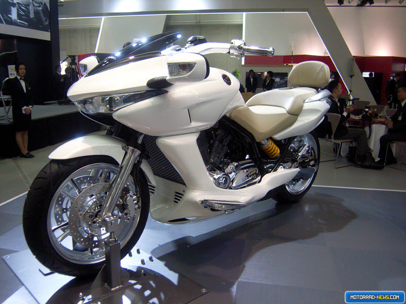 2009-honda-dn-01
