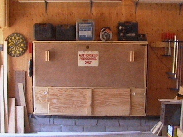 fold-up workbench - by woodgineer @ lumberjocks.com