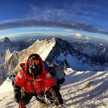 Everest climbing route to be changed
