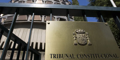 L'acceptació del recurs no comporta la suspensió de la llei.