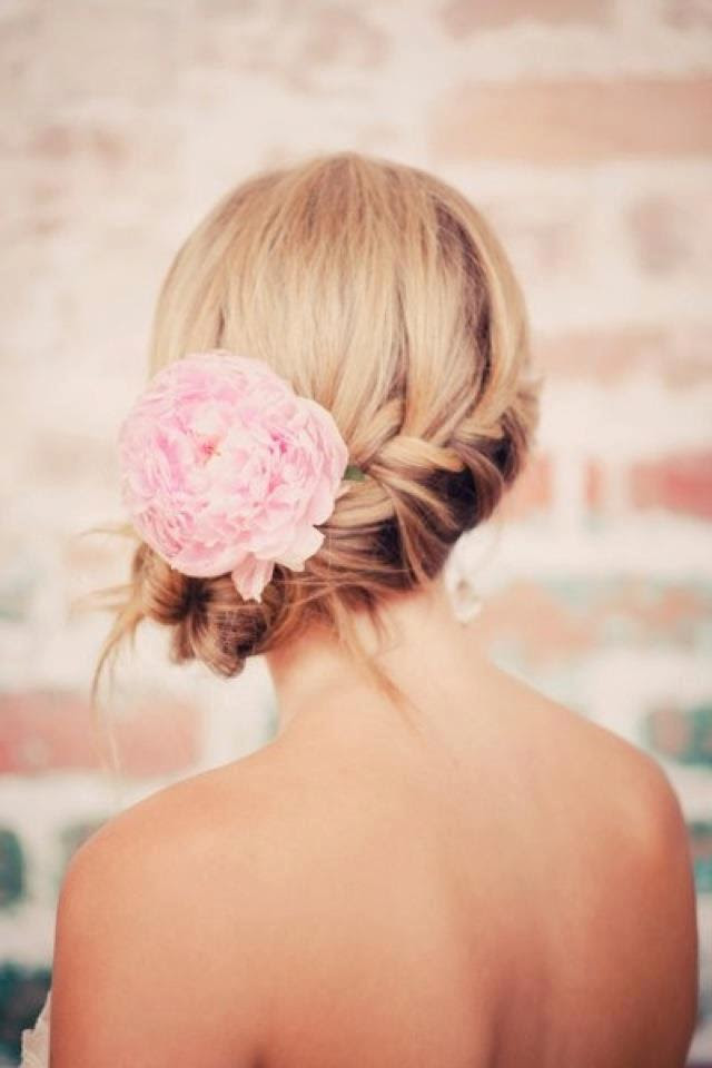 17 HAIR BUN MODELS IDEAS