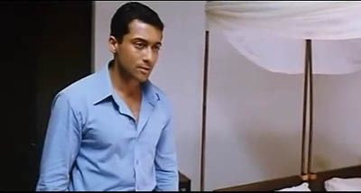 http://img.photobucket.com/albums/v252/BollyNuts/Vaaranam%20Aayiram/63.jpg
