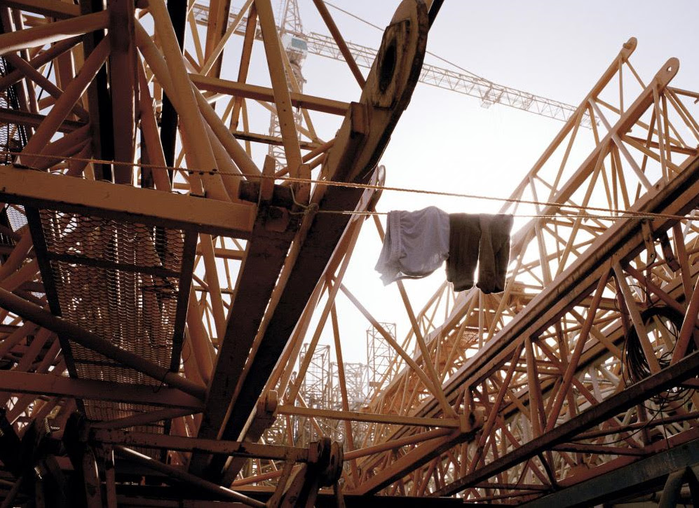 512 45°C   Modern Slaves of Dubai